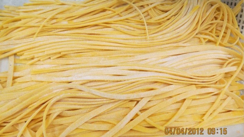 Líneas de pasta seca larga artesanal